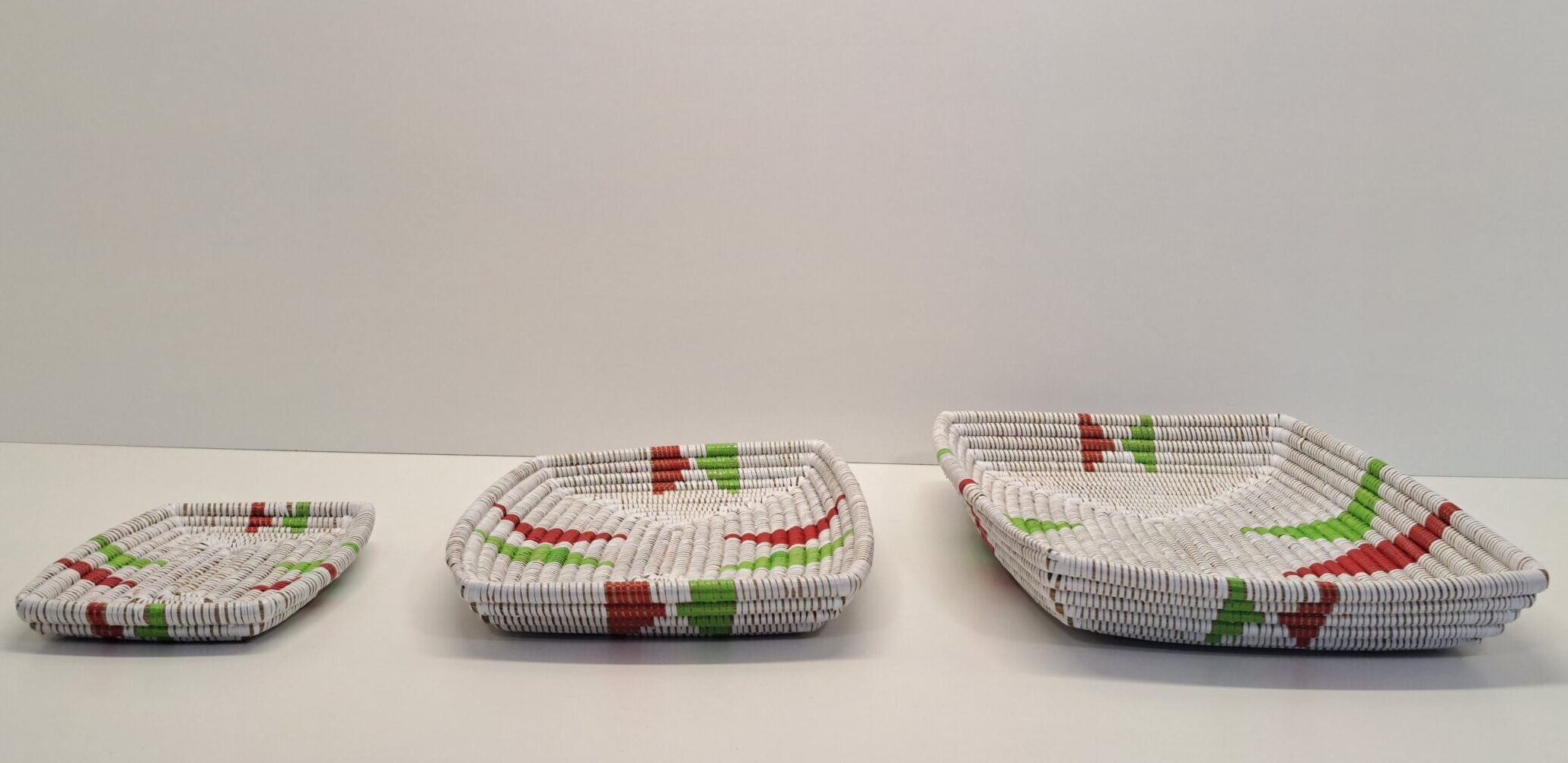 "CONJUNTO 4" BANDEJAS TEGELE - 3 Uds. - Imagen 4