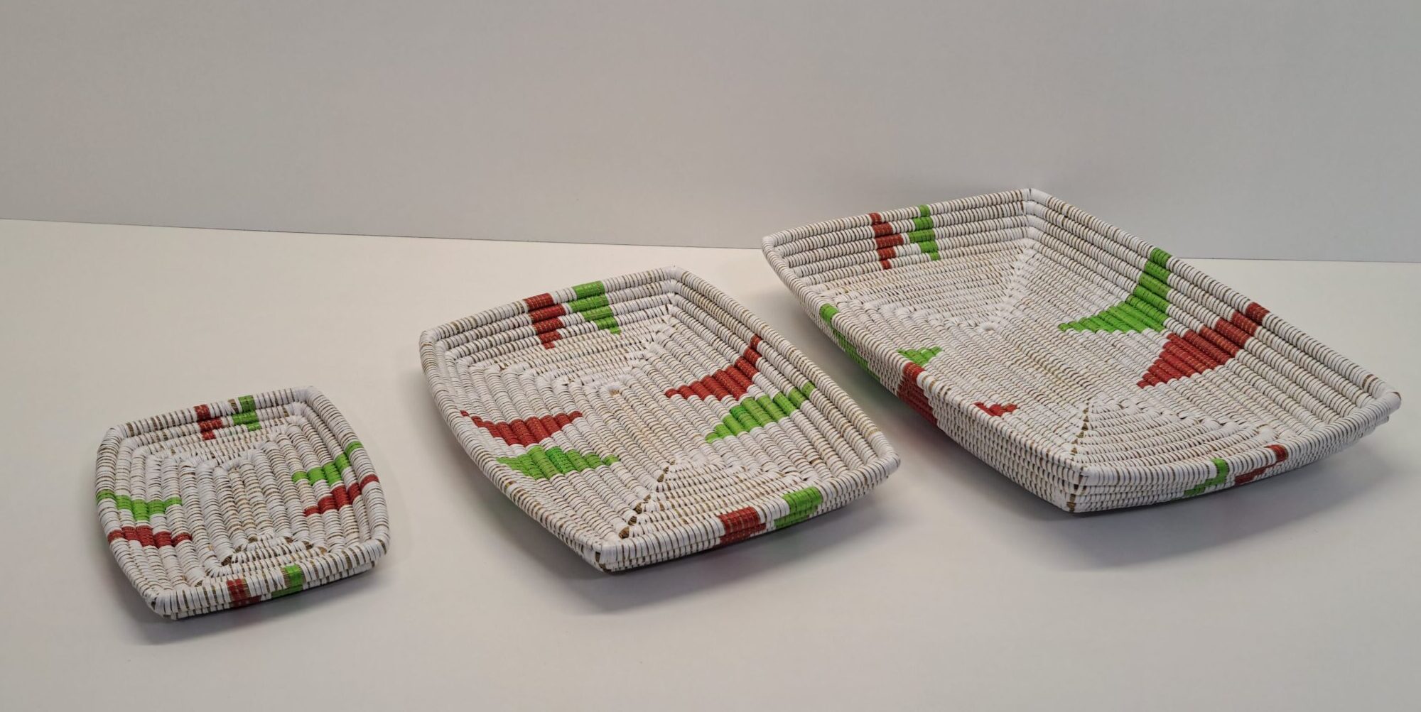 "CONJUNTO 4" BANDEJAS TEGELE - 3 Uds.