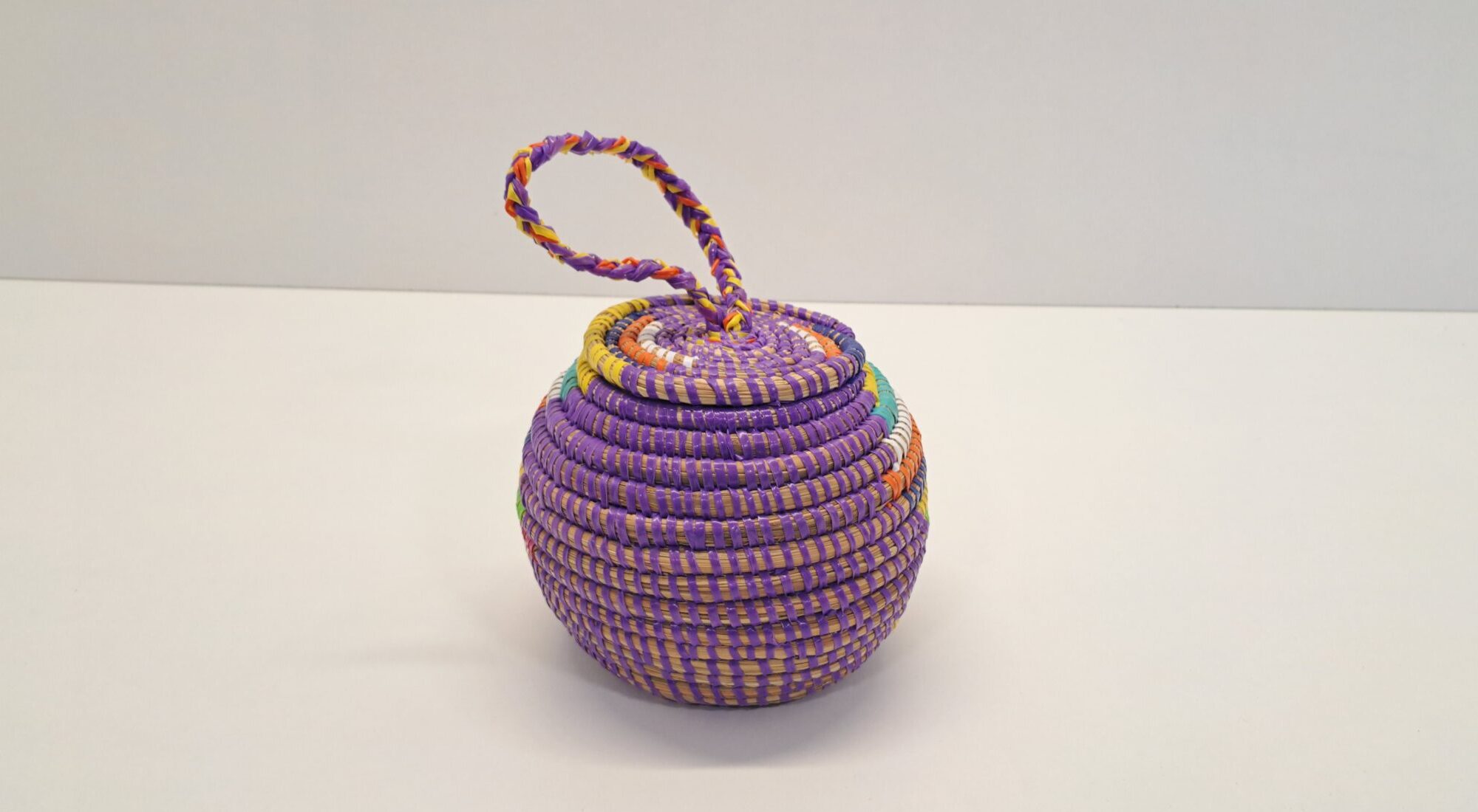 DA MINI ~ Cesto Artesanal "Da Mini Violeta" con Tapa Plana