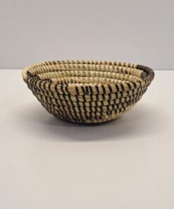 FUENTE CIRCULAR ~ NEGRO Y BEIGE