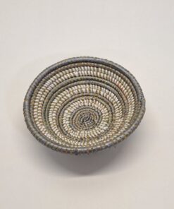 Alternative view of FUENTE CIRCULAR ~ BLANCO Y GRIS