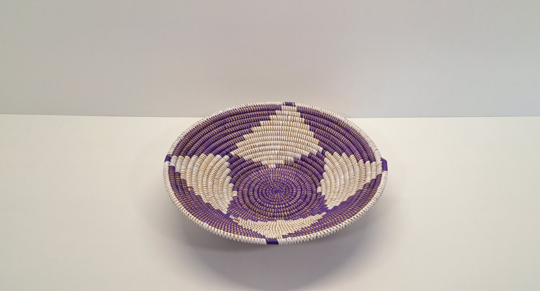 FUENTE CIRCULAR GRANDE ~ VIOLETA Y BLANCO - Imagen 2