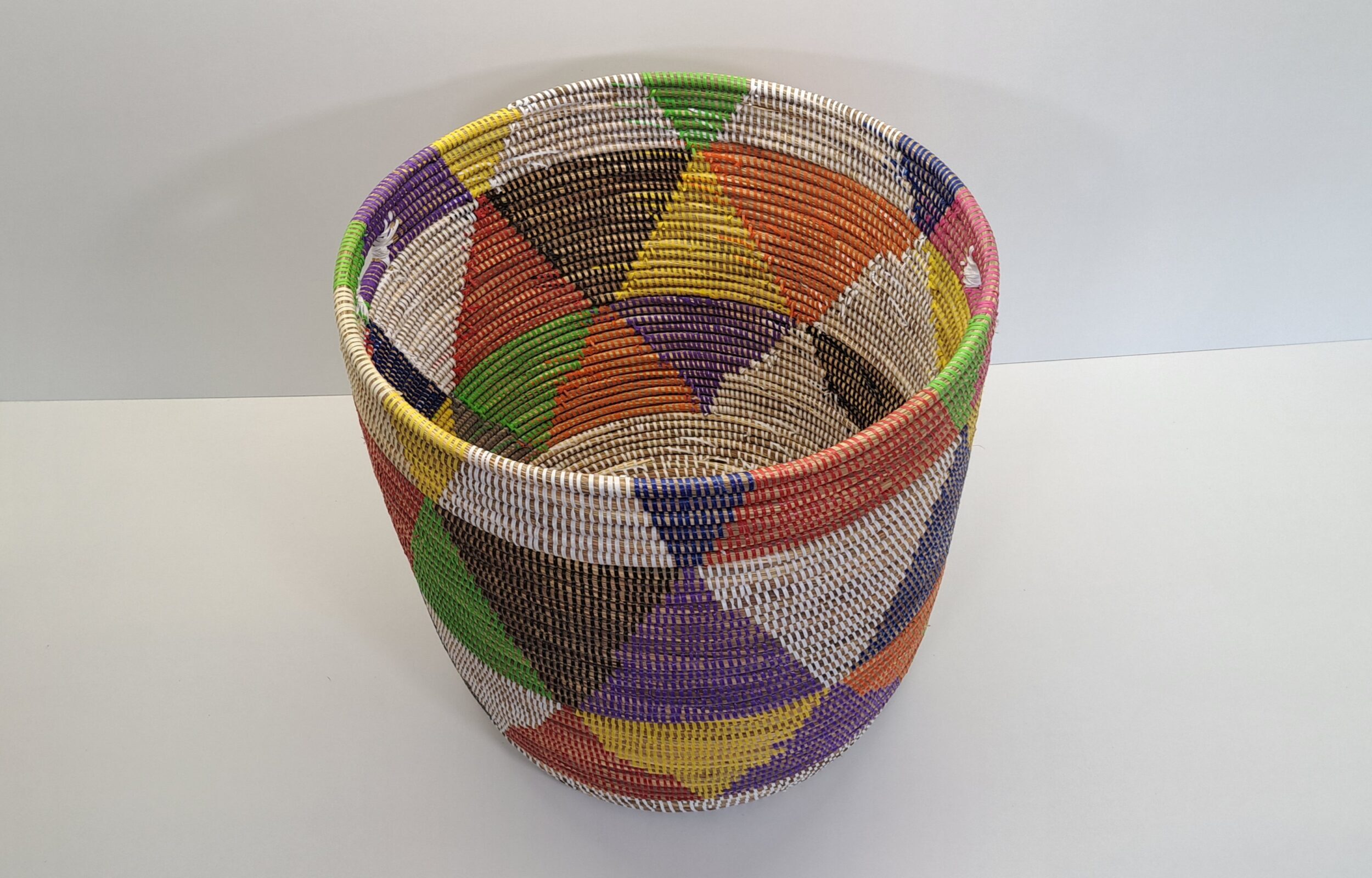 KEUP ~ CESTA CON TAPA PLANA MULTICOLOR ~ GRANDE - Imagen 4