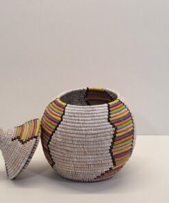 Alternative view of TAKH ~ CESTA CON TAPA TRADICIONAL BLANCO TORRECOLOR
