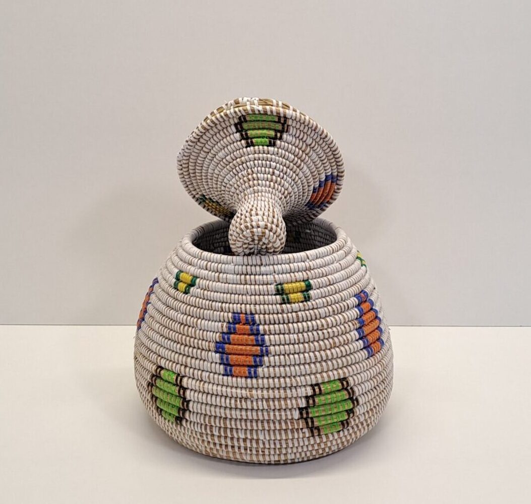 Cesta Artesanal con Tapa Tradicional "Takh" Rombos & Lunares - Imagen 2
