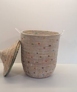 Alternative view of TEGELE MEDIANO ~ CESTA CON TAPA TRADICIONAL BLANCO Y COLORES