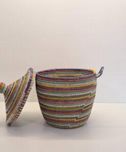 Alternative view of TEGELE PEQUEÑO ~ CESTA CON TAPA TRADICIONAL ARCOIRIS