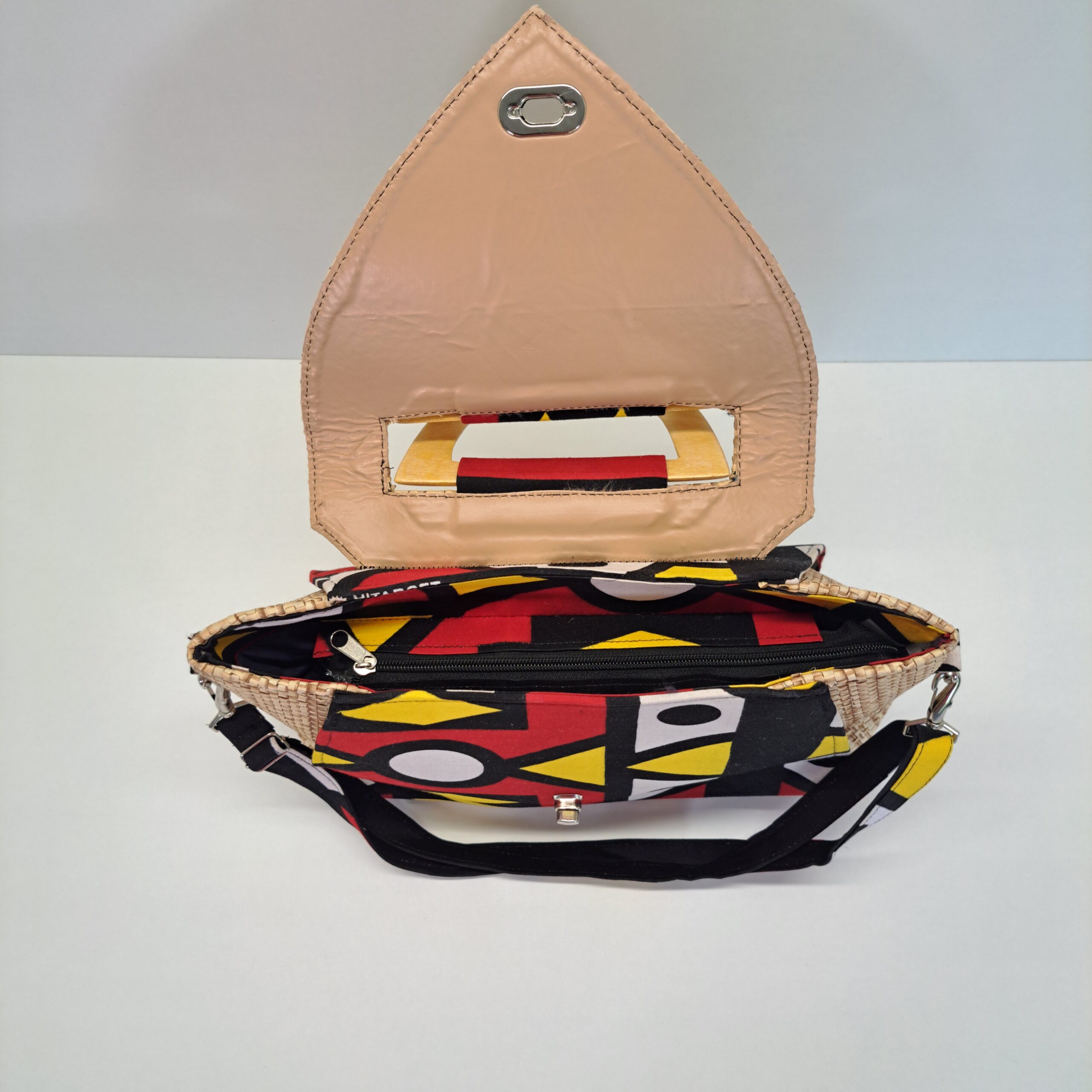 Bolso de Mano Artesanal "Geo-Chic" - Imagen 8