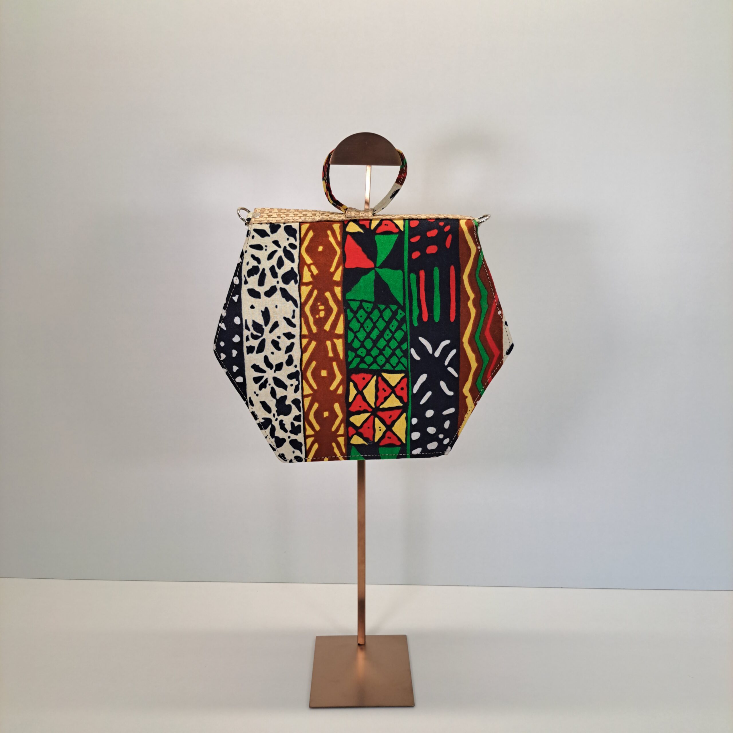 Bolso Hexagonal de Mano Artesanal "Mosaico Étnico" - Imagen 2