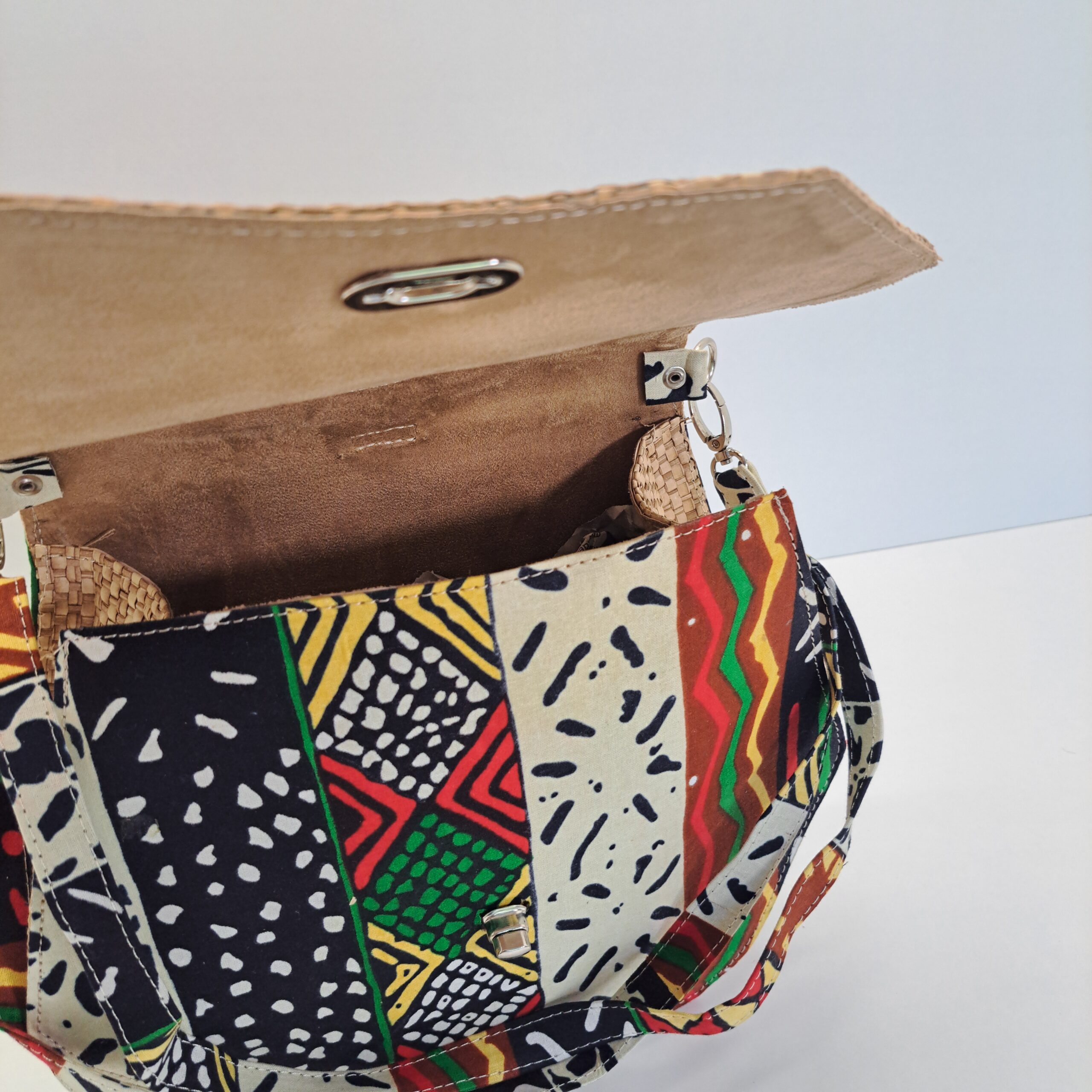 Bolso Hexagonal de Mano Artesanal "Mosaico Étnico" - Imagen 9