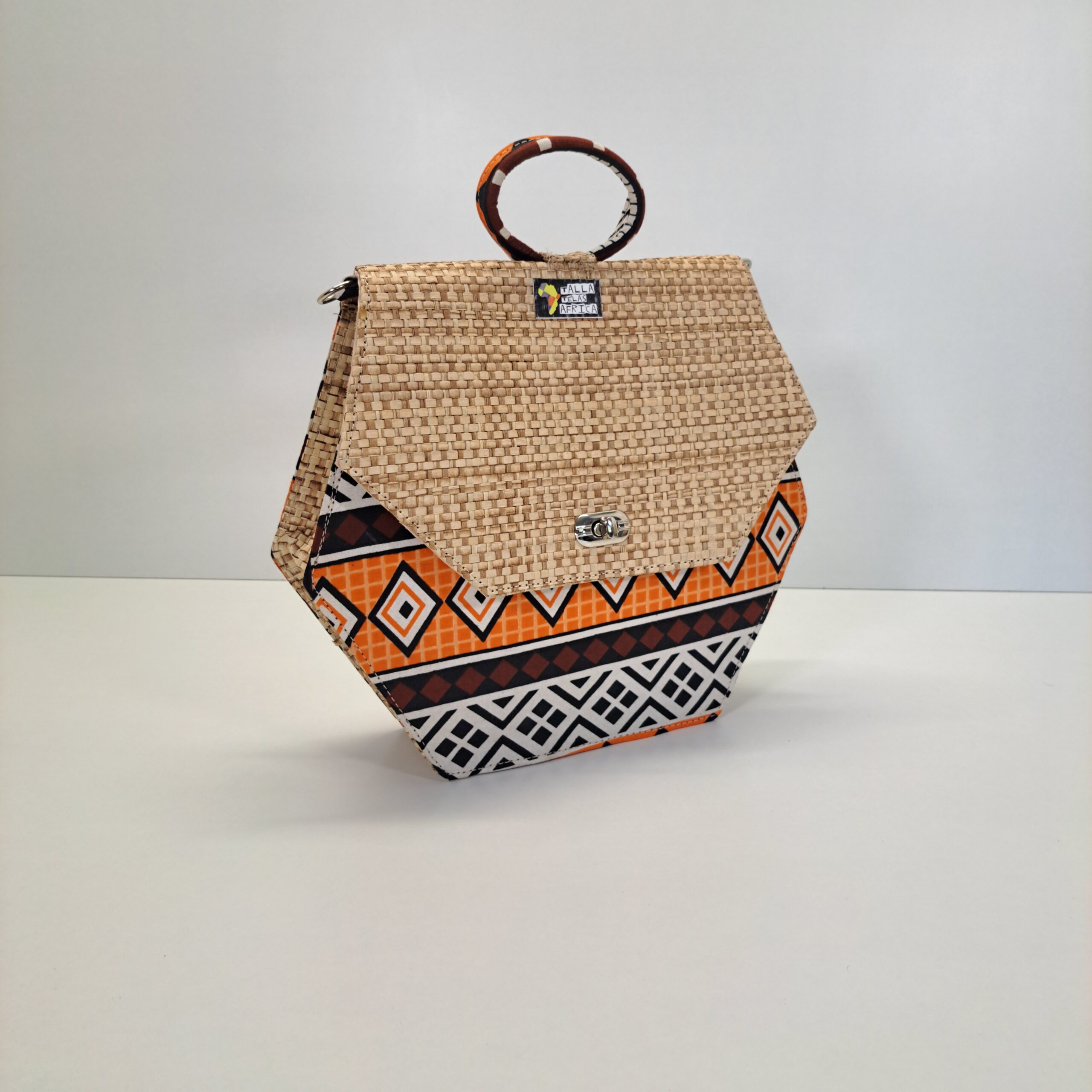 Bolso Hexagonal de Mano Artesanal "Patrones Ancestrales" - Imagen 4