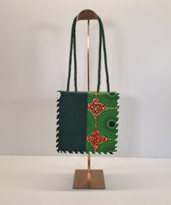 Alternative view of Bolso Caja "Selva Verde" – Hecho a Mano con Tela Wax y Cordones Étnicos
