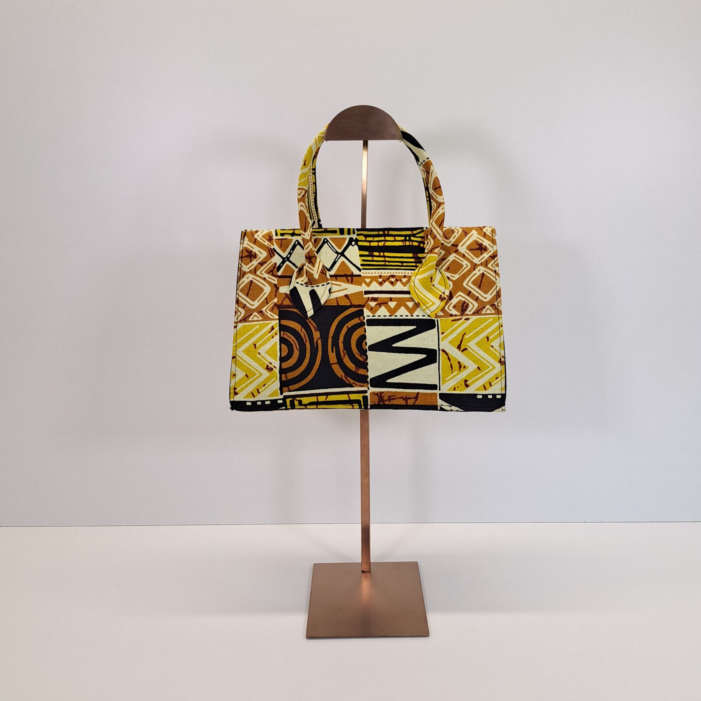 Bolso Maletín "Legado Bogolan" – Hecho a Mano con Doble Asa y Estampado Geométrico y Doble Asa - Imagen 2