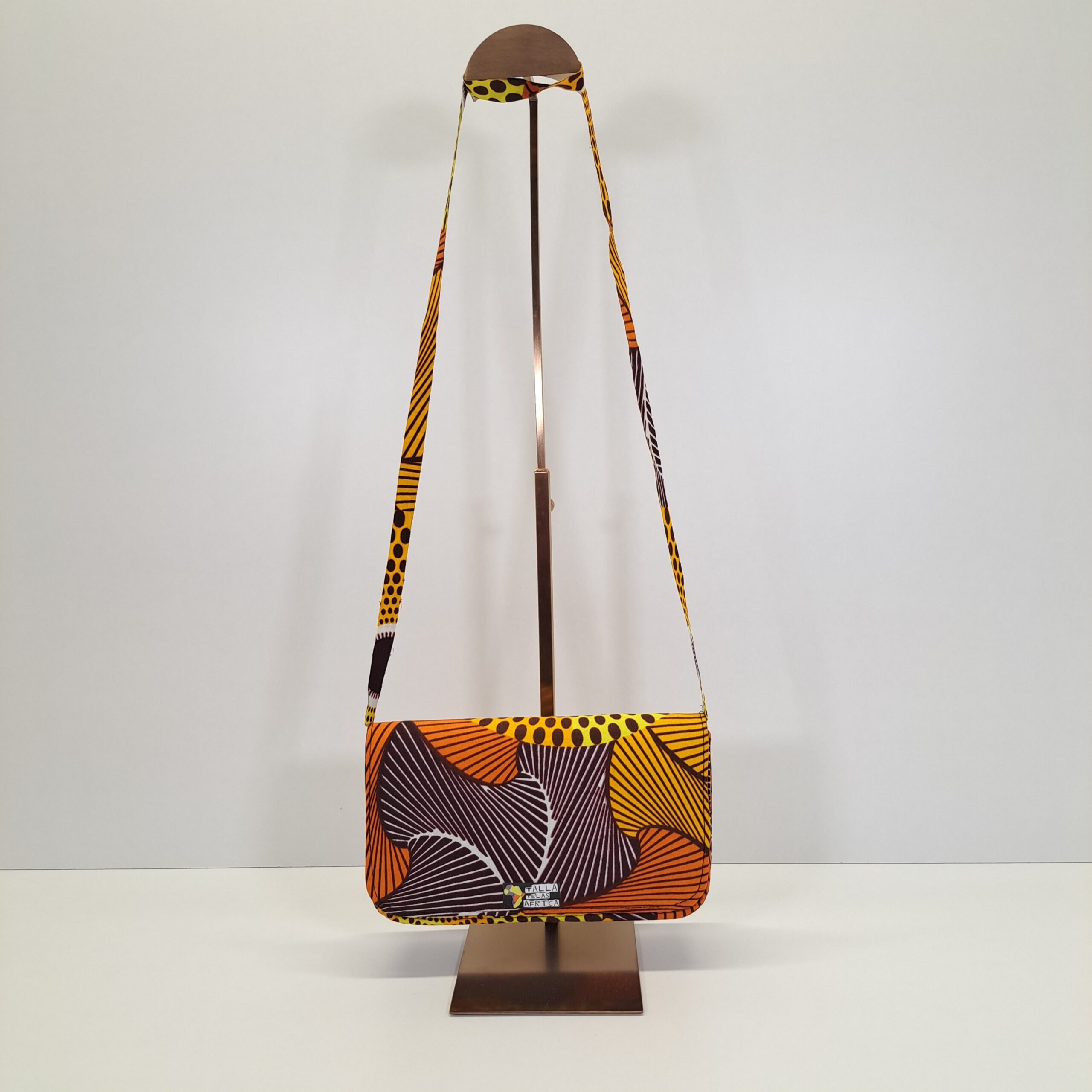 Bolso de Mano & Bandolera "Duna del Sáhara" – Diseño Rígido en Tela Wax
