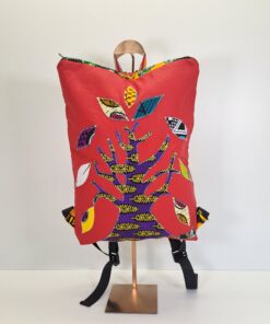 Mochila "Raíces de Baobab" – Diseño Único Hecho a Mano con Retazos Wax (Roja)