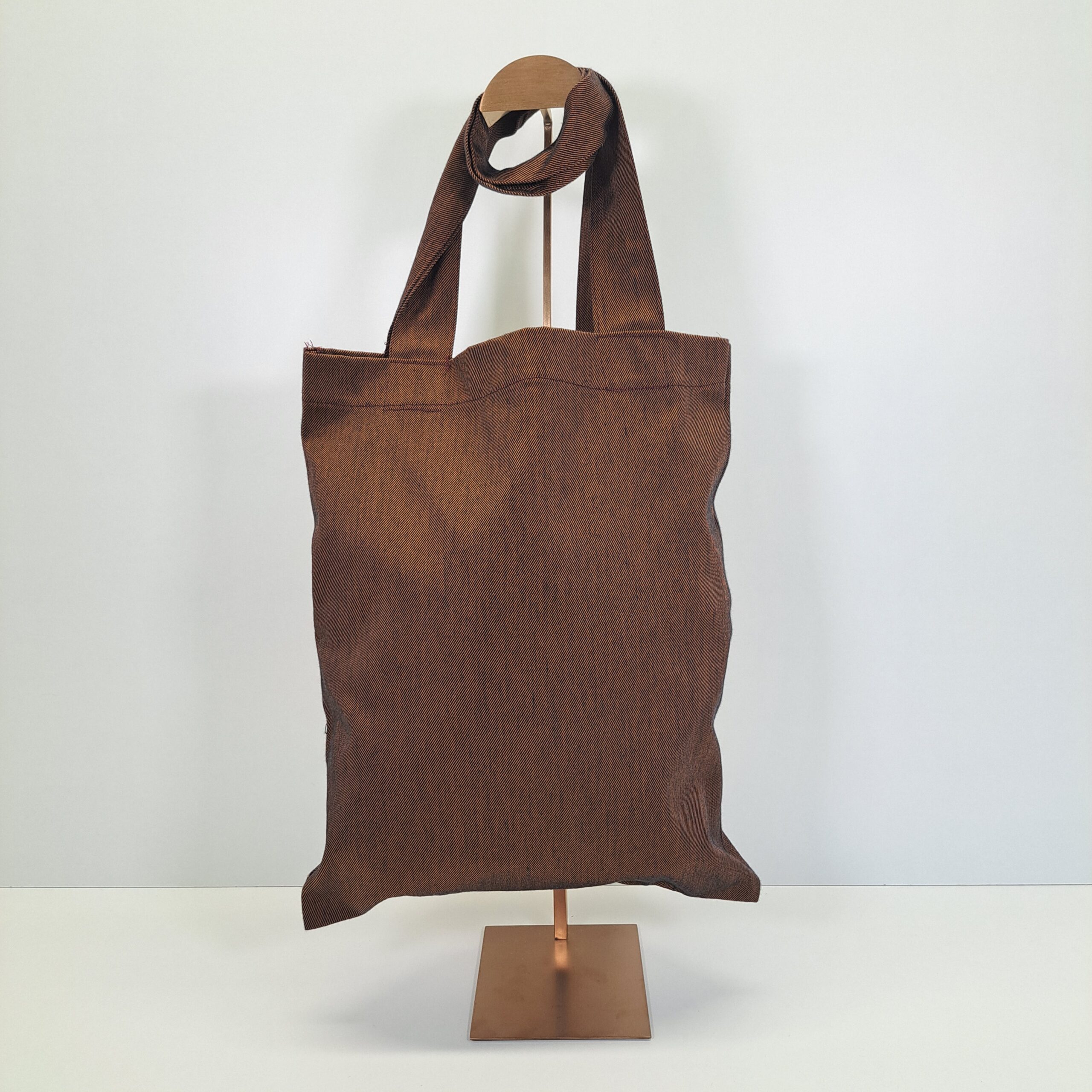 Bolsa "Baobab Ancestral" – Diseño Único con Mosaico de Telas Wax (Marrón Chocolate) - Imagen 2