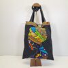 Bolsa "Turbante de la Libertad II" – Arte Textil en Mosaico Wax (Edición Negro Brillo)